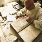 A papi cölibátus eltörlését kérte Ferenc pápától olasz nők egy csoportja