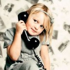 Flottás telefon az asszonynak és a gyereknek?