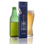 Praktikus… tévé irányító és sörnyitó egyben!