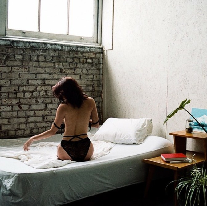 Van akit a munka vár, van akit valaki más...