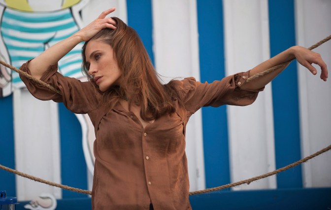 Szentendre, 2014. szeptember 5. Bordán Lili Los Angelesben élő színésznő a szentendrei Duna-parton 2014. szeptember 4-én. Az eddig több tucat filmben és sorozatban szerepelt színésznő jelenleg két - többek között Budapesten - készülő produkcióban is játszik. A II. világháború idején játszódó Camp X című kanadai kémsorozatnak állandó szereplője, míg az American Girl munkacímű Disney-filmnek egyik főszereplője. MTI Fotó: Cseke Csilla