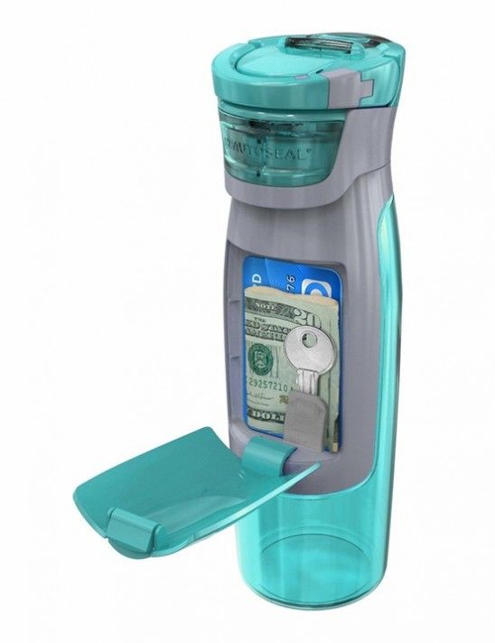 Speciális fitnesz palack, amelyben bankkártya tartó, pénztartó és kulcstartó is van. Innentől nincs kifogás, mindent, ami szükséges lehet, vinni tudsz magaddal!