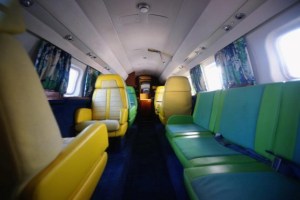 20150104elvis-presley-maganrepulo-hound-dog2