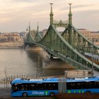 Forgalomba állt az első vadonatúj hibridbusz Budapesten