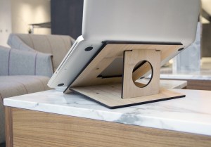 Flio-Laptop-Stand-002