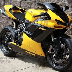 0b28b5fbfbf2648c78a91cbfea77fd39