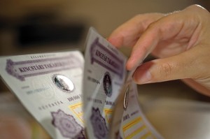 1422976794_allampapir-kincstarjegy_0619-300x199