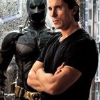 Christian Bale térdsérülést szenvedett