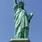 Kiürítették a New York-i Szabadság-szobrot és az annak otthont adó szigetet