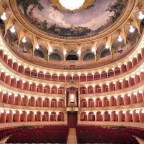 Talpra állt a csődtől fenyegetett római operaház