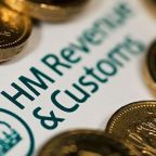 A brit adóhivatalhoz egyre kevesebb megkeresés érkezik offshore ügyekben