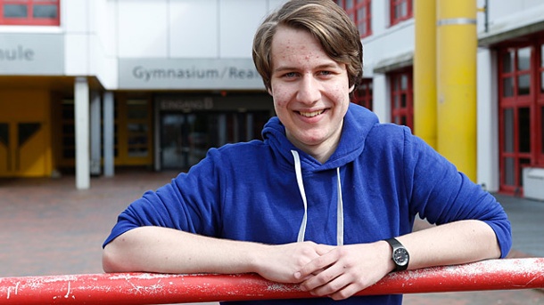 abiturient-simon-schraeder-17-will-die-abitur-aufgaben-vorab-sehen-