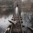 Elhagyatott helyek a világban: csúszdák, csigalépcsők és romok