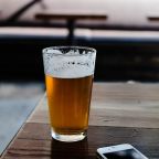 Szedd ráncba a ráncaidat, avagy 7 élelmiszer, amit messziről kerülj el, ha fiatal bőrt szeretnél