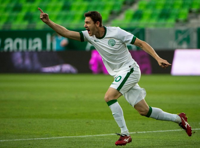 Budapest, 2015. július 9. Gera Zoltán örül a góljának a labdarúgó Európa Liga-selejtezõjének elsõ fordulójában játszott Ferencváros - Go Ahead Eagles zártkapus, visszavágó mérkõzésen, a budapesti Groupama Arénában 2015. július 9-én. MTI Fotó: Illyés Tibor