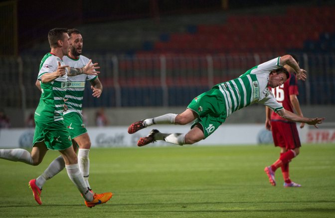 Székesfehérvár, 2015. július 23. A walesi Matthew Williams (10) ünnepel, miután gólt szerzett a labdarúgó Bajnokok Ligája selejtezõjének második fordulójában vívott Videoton FC - The New Saints visszavágó mérkõzésen a székesfehérvári Sóstói Stadionban 2015. július 22-én. Videoton FC - The New Saints 1-1. MTI Fotó: Illyés Tibor