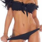 A klasszikus “nincs egy rongyom” póz…