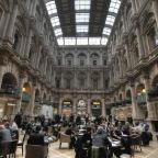 Több millió font megfizetésére köteleztek három magyart a londoni tőzsde manipulálásáért