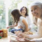 A nagymama lehet a hosszú élet és a tartós kapcsolat egyik titka