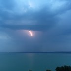 Biztosítók: a viharok miatt növekszenek a lakáskárok