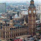 Illegális bevándorlás – Bűncselekménnyé nyilvánítja a brit kormány a bevándorlók illegális munkavállalását