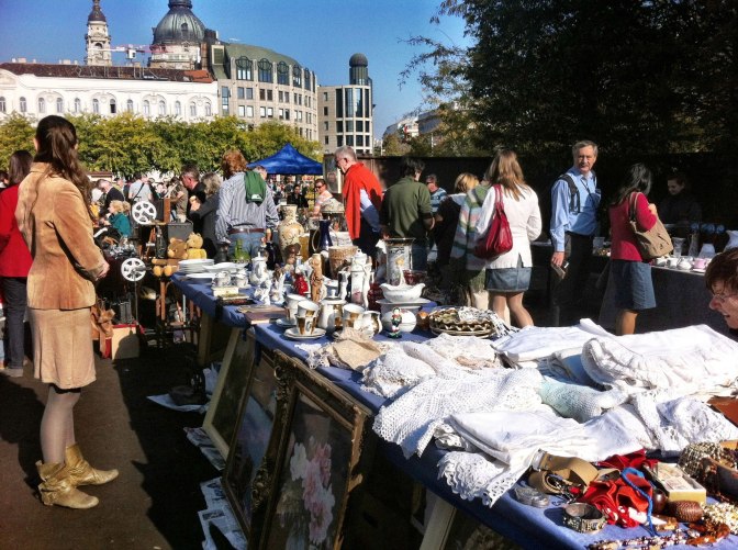 A Nagy Budapesti Kulturzsibi az Erzsébet téren