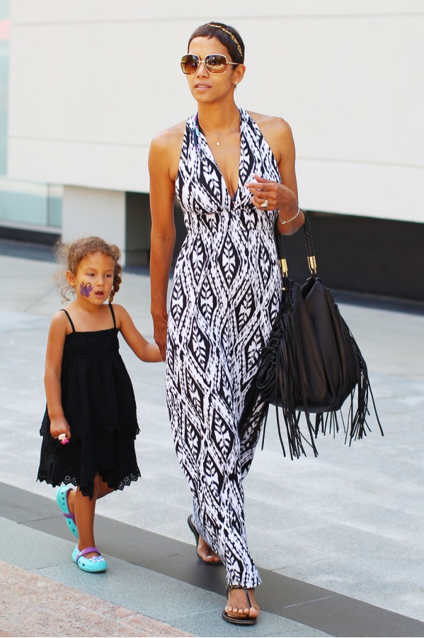 Halle Berry az egyik legszebb amerikai filmszínésznő. A lánya is hasonló lesz.