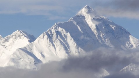 HITH-7-things-you-should-know-about-mount-everest-E