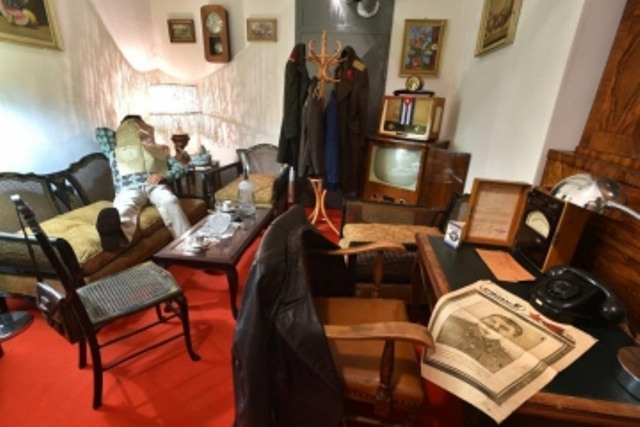 43-che-guevaruv-konspiracni-byt