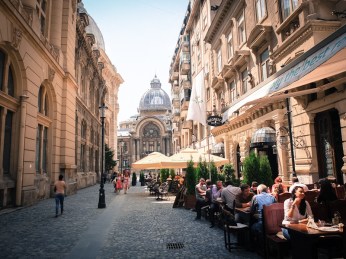 bucharest-summer-caru-cu-bere