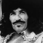 Elhunyt Frank Finlay, A három testőr Porthosa