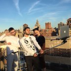 Új szelfi őrület: most már megjelentek MacBook szelfi-botok is