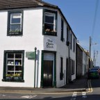 Az utazók itt megpihentükben elvezethetnek egyben egy könyvesboltot is