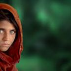 Meghosszabbították Steve McCurry kiállítását a Műcsarnokban