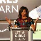 Michelle Obama neves előadókkal készítette el a “lányok himnuszát”