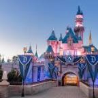 Százezrekért rendelt jegyeket a sanghaji Disneylandbe apja mobilján egy kínai kisfiú