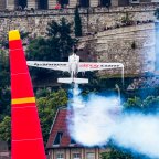 Red Bull Air Race – Matthias Dolderer nyerte a budapesti versenyt