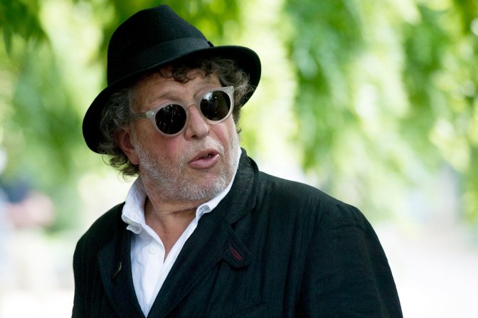 Budapest, 2016. július 21. Presser Gábor zeneszerzõ, elõadómûvész Somló Tamás temetésén a budapesti Kozma utcai izraelita temetõben 2016. július 21-én. A 68 éves zenész hosszú betegség után, július 19-én hunyt el. MTI Fotó: Koszticsák Szilárd