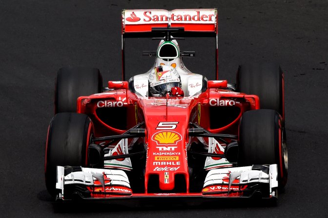 Mogyoród, 2016. július 22. Sebastian Vettel, a Ferrari csapat német versenyzõje a Forma-1-es Magyar Nagydíj második szabadedzésén a mogyoródi Hungaroringen 2016. július 22-én. MTI Fotó: Kovács Tamás