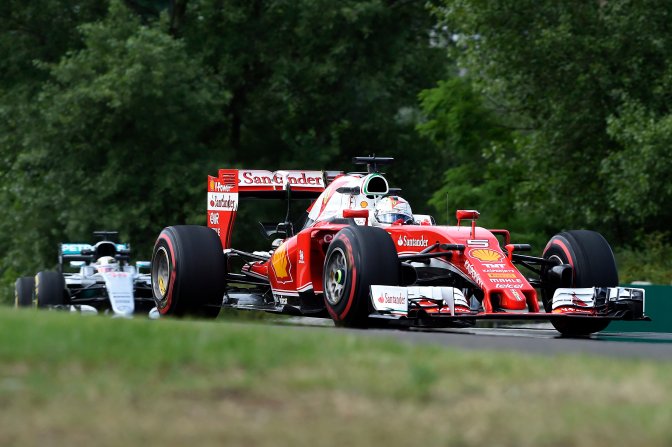 Mogyoród, 2016. július 22. Sebastian Vettel, a Ferrari csapat német versenyzõje a Forma-1-es Magyar Nagydíj elsõ szabadedzésén a mogyoródi Hungaroringen 2016. július 22-én. MTI Fotó: Kovács Tamás