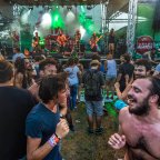 Átlagosan napi 7-11 ezer forintot költenek a fiatalok a fesztiválokon egy felmérés szerint