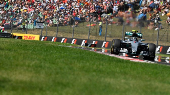 Mogyoród, 2016. július 24. Nico Rosberg, a Mercedes csapat német versenyzõje a Forma-1-es Magyar Nagydíjon a mogyoródi Hungaroringen 2016. július 24-én. MTI Fotó: Czeglédi Zsolt