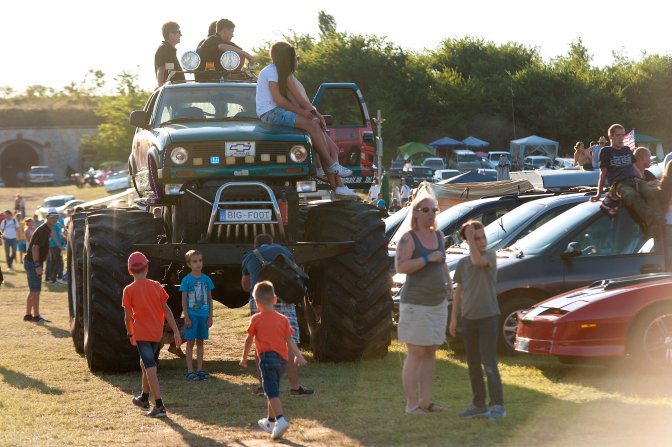 Komárom, 2016. augusztus 6. Egy Bigfoot a 15. Nemzetközi Amerikai Autó Fesztiválon Komáromban 2016. augusztus 6-án. MTI Fotó: Krizsán Csaba