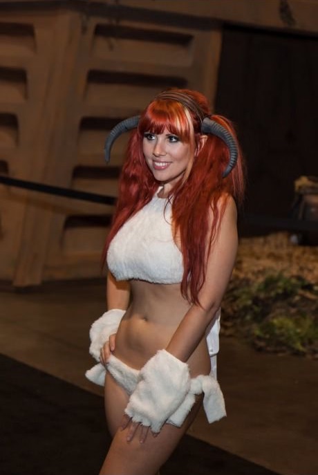 Ennek a nagy, szarvas állatnak a neve nem ugrik be. De fontos ez...?