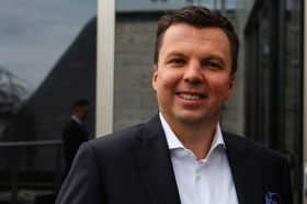 (forrás: http://ktojestkim.forbes.pl/marek-falenta-kim-jest-,sylwetka,178751,1,1.html)