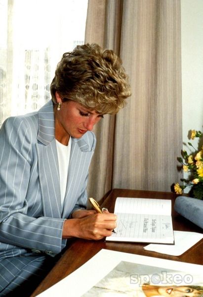 76c0f28aaa679bd379ea204c2d396a77