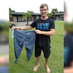 Felfújt farmernadrágját használta mentőövként egy német hajótörött a Csendes-óceánon