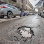 Biztosítási alkuszok: beindult a kátyúszezon